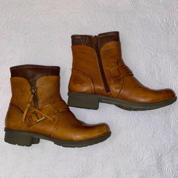 Clarks Shoes - Clarks Boots